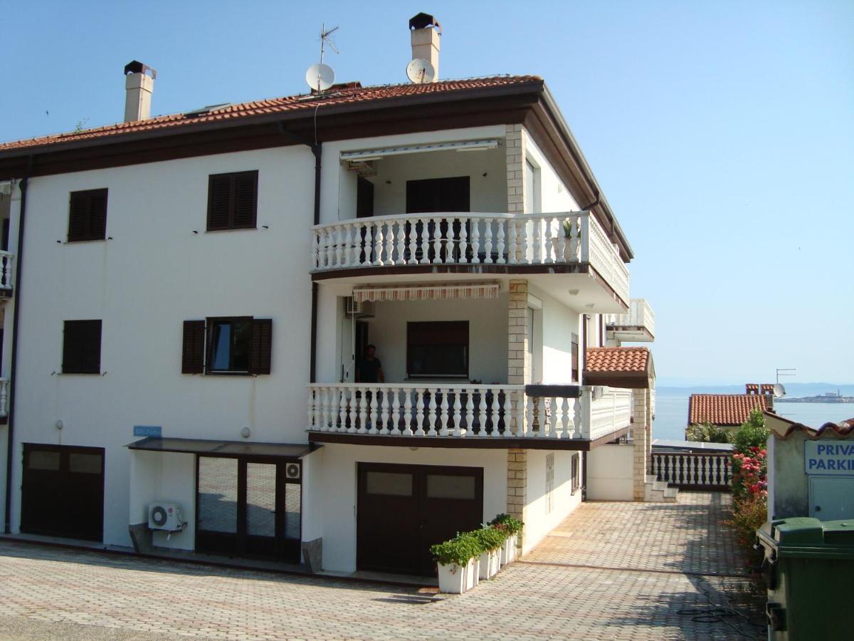 Apartman Carmen Црвени-Врх Экстерьер фото